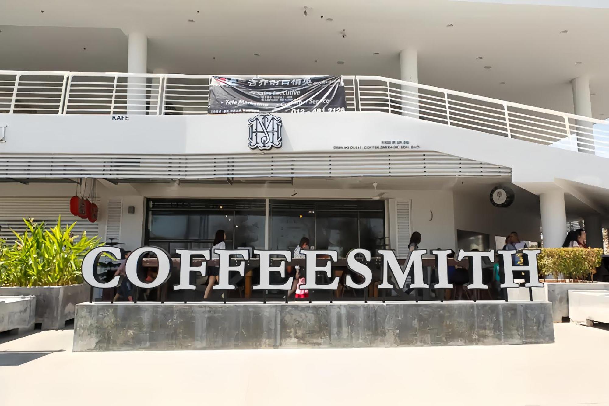 ג'ורג' טאון Maritime Seaview Suites Penang מראה חיצוני תמונה